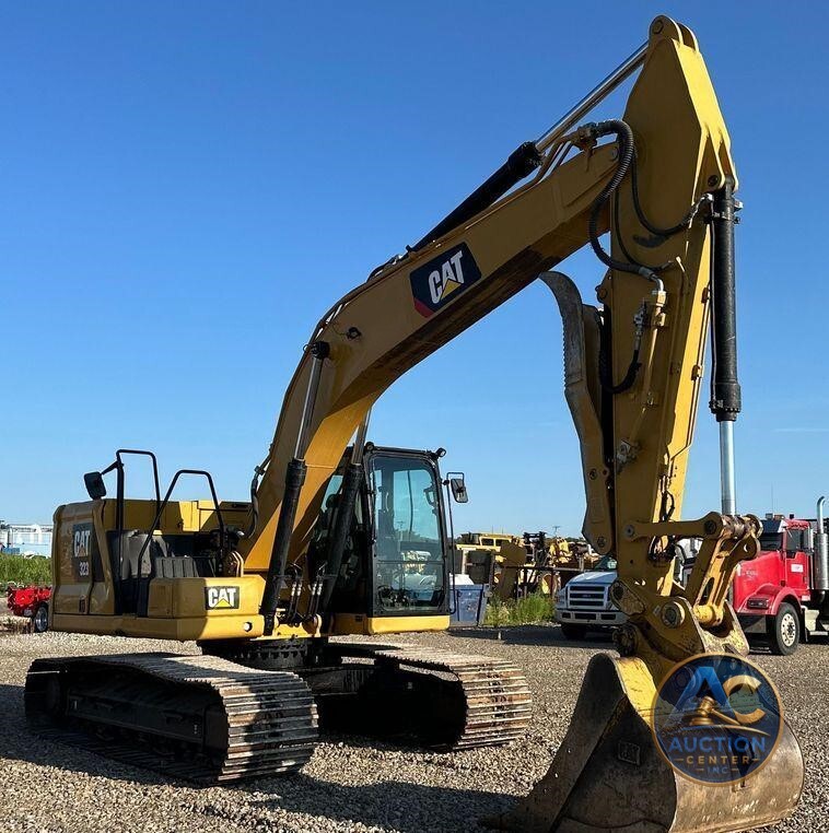 2018 Caterpillar  323 excavator