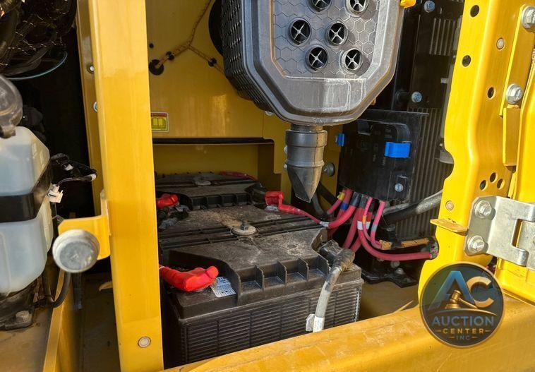 2018 Caterpillar  323 excavator
