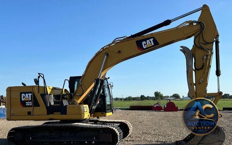 2018 Caterpillar  323 excavator