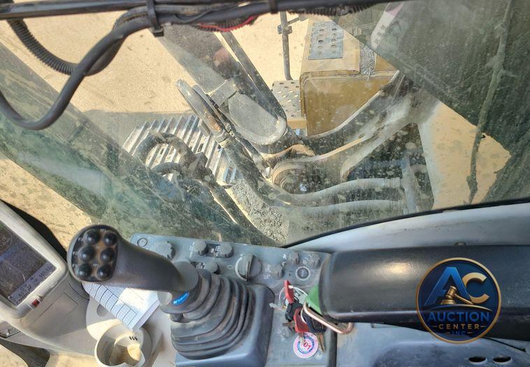 2015 John Deere 350G LC  excavator