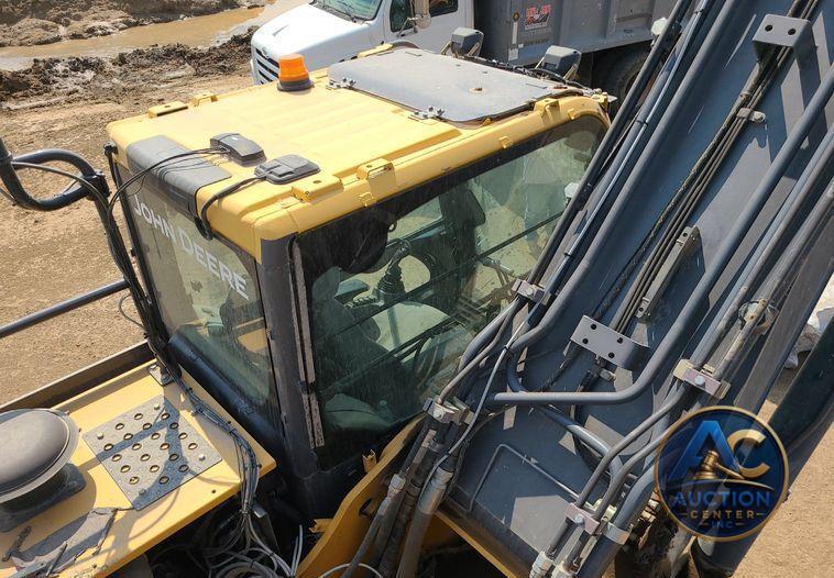 2015 John Deere 350G LC  excavator