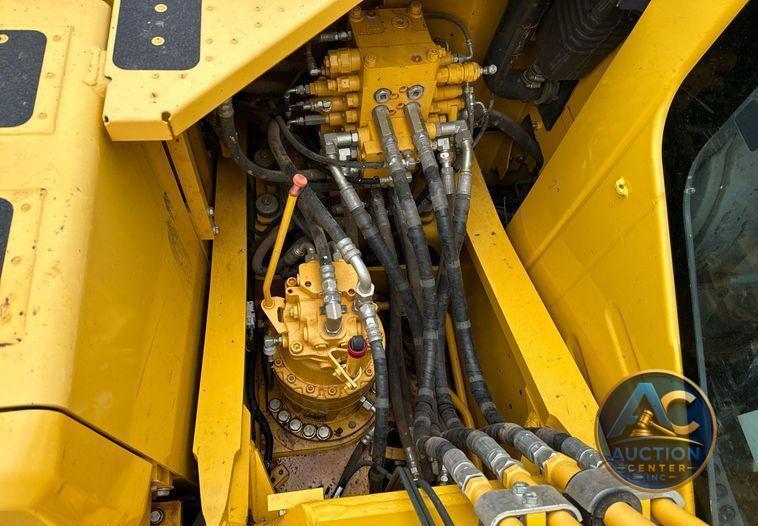 2018 Komatsu  PC170LC-11 excavator