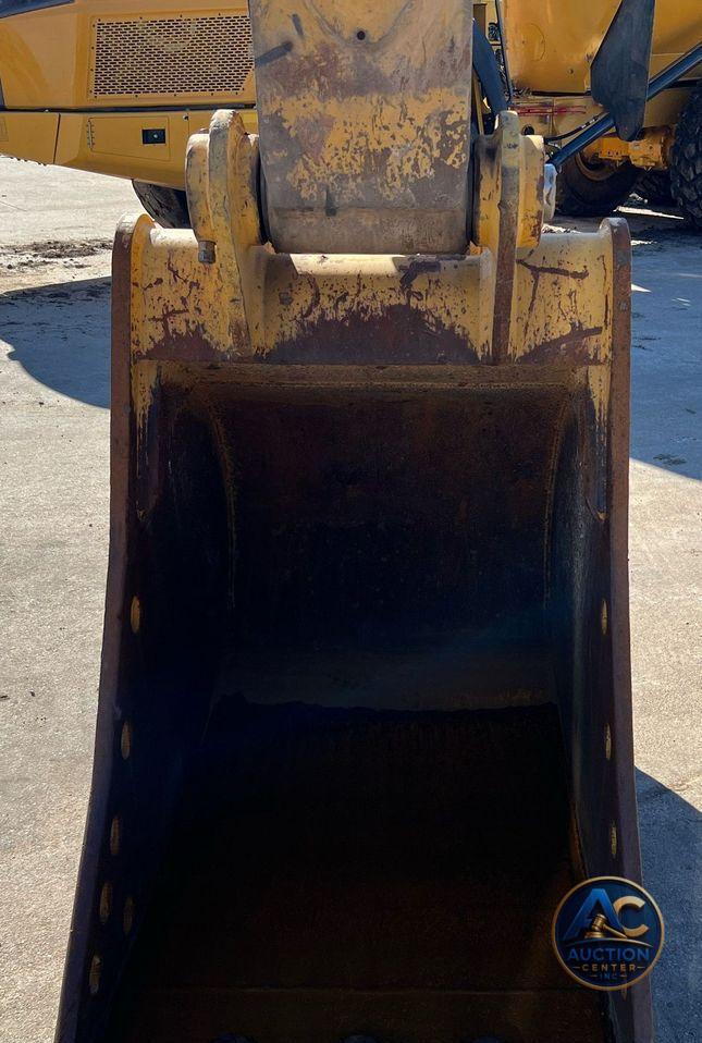 2018 Caterpillar 323  excavator