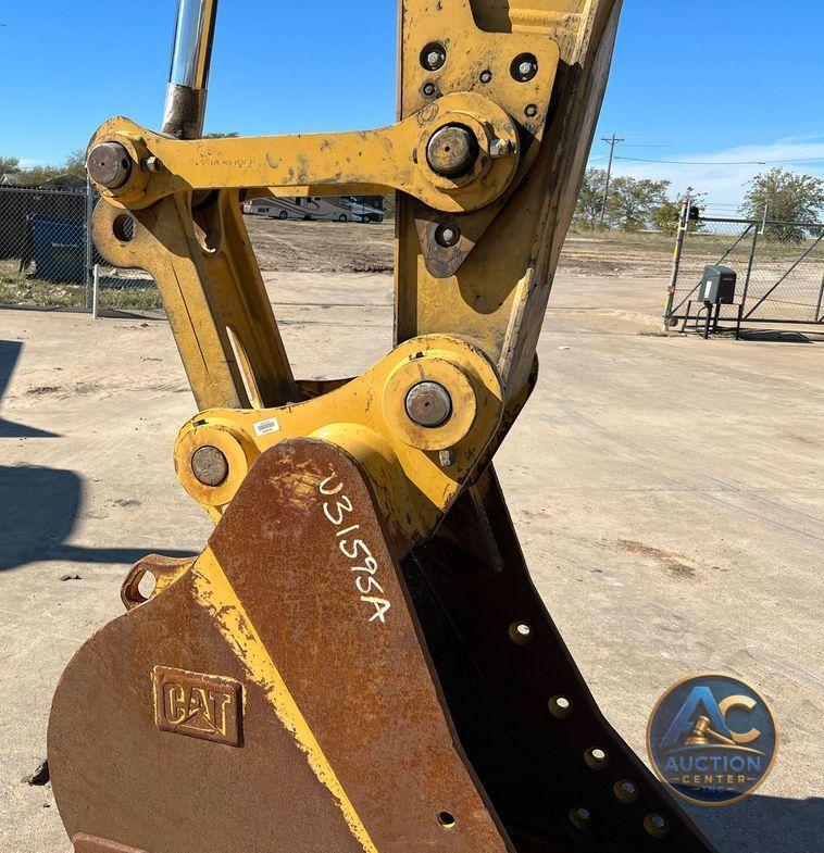 2018 Caterpillar 323  excavator