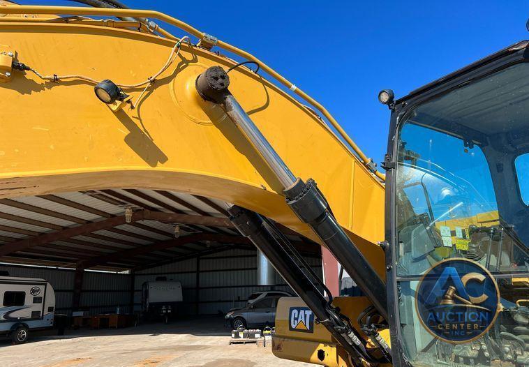 2018 Caterpillar 323  excavator