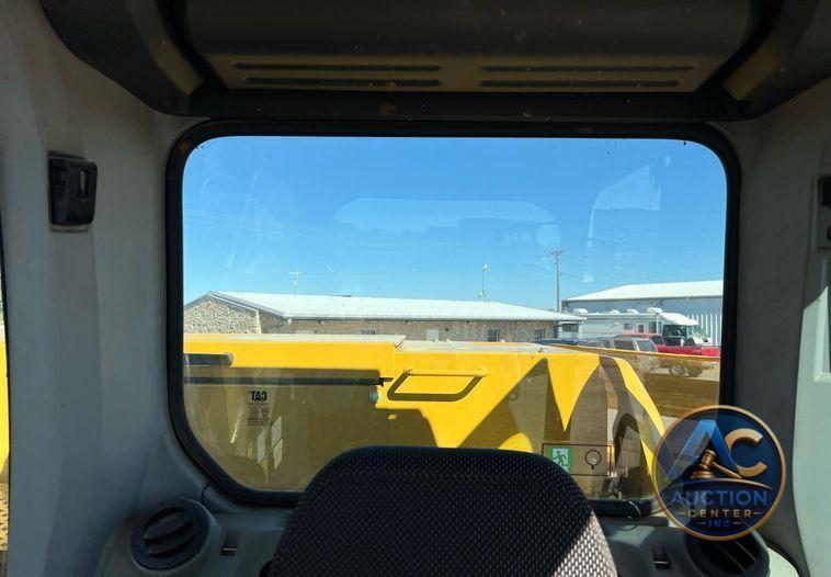 2018 Caterpillar 323  excavator