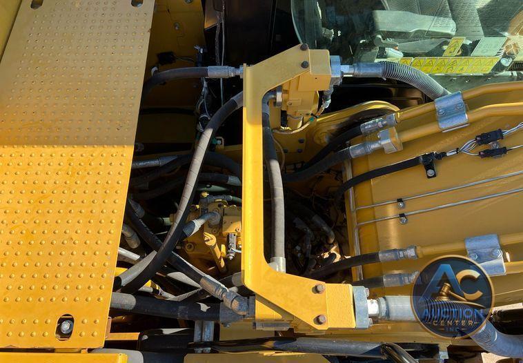 2018 Caterpillar 323  excavator