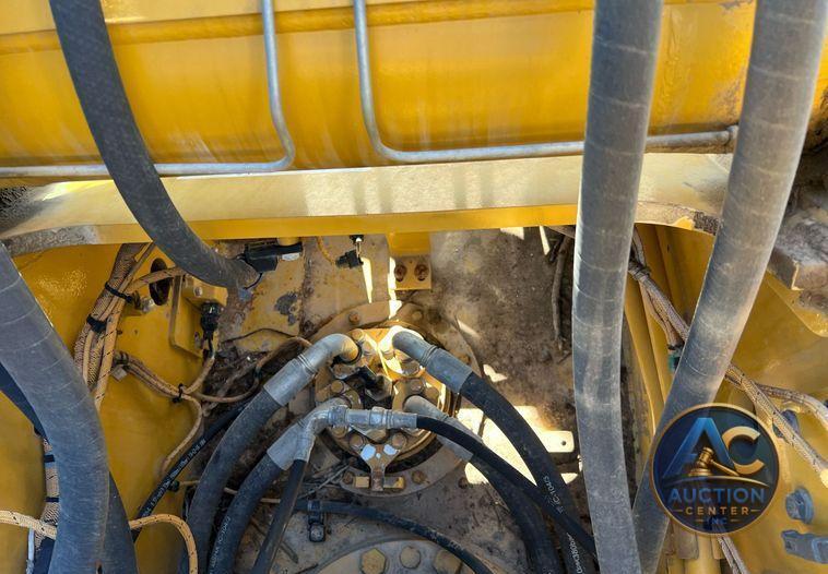 2018 Caterpillar 323  excavator