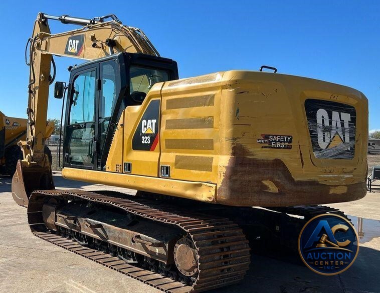 2018 Caterpillar 323  excavator