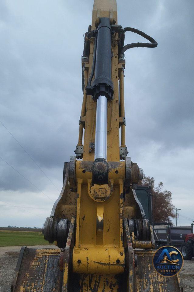 2017 Caterpillar 336FL  excavator