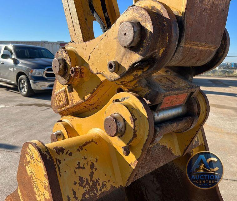 2018 Caterpillar 320  excavator