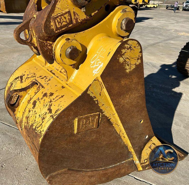 2018 Caterpillar 320  excavator
