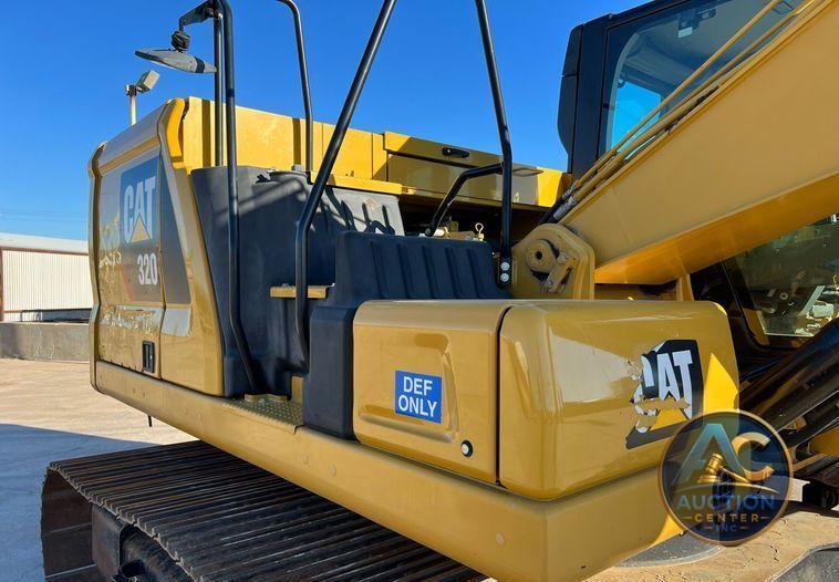 2018 Caterpillar 320  excavator