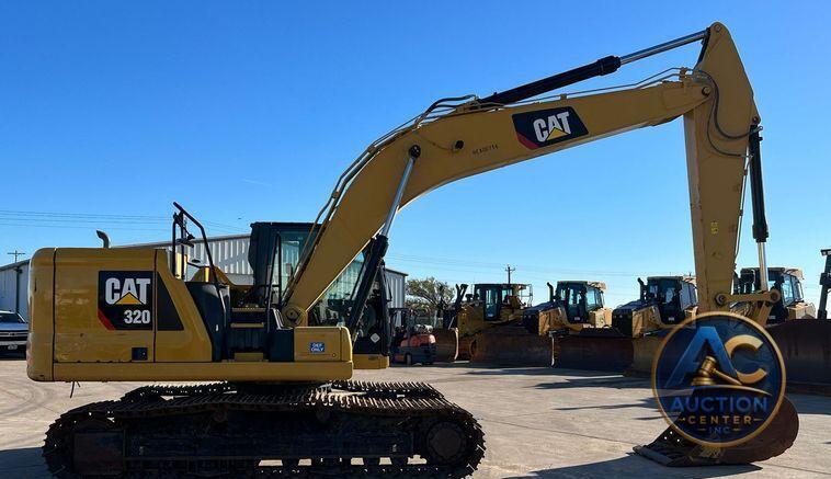 2018 Caterpillar 320  excavator