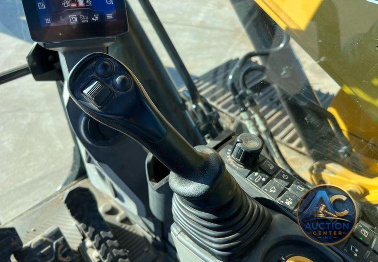 2018 Caterpillar 320  excavator