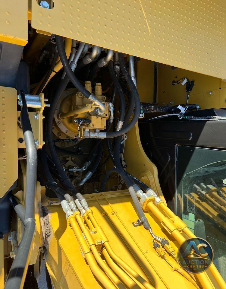 2018 Caterpillar 320  excavator