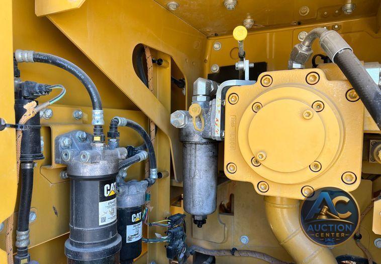 2018 Caterpillar 320  excavator
