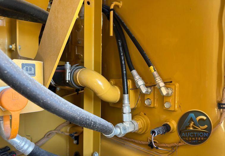 2018 Caterpillar 320  excavator