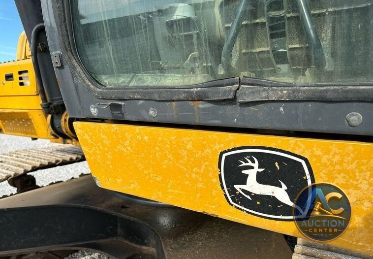 2015 John Deere 250G LC excavator