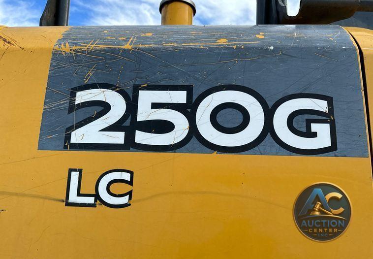 2015 John Deere 250G LC excavator