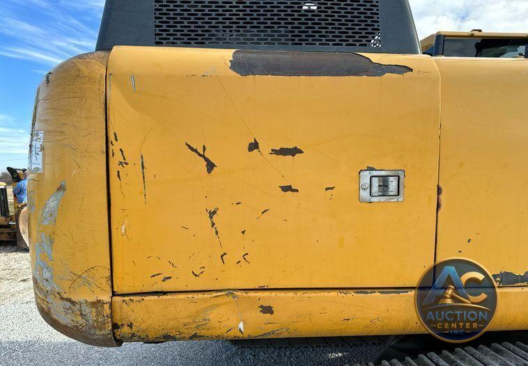 2015 John Deere 250G LC excavator