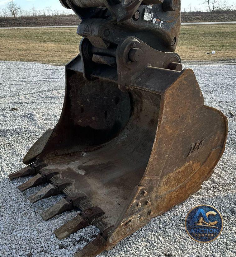 2015 John Deere 250G LC excavator