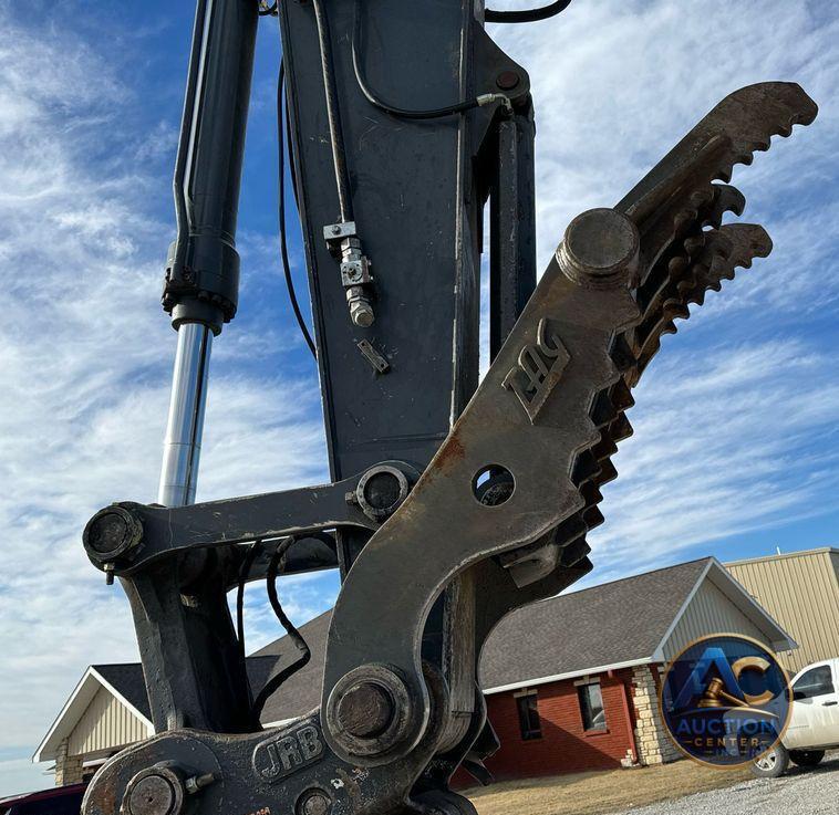 2015 John Deere 250G LC excavator