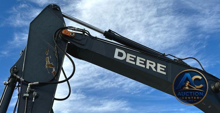 2015 John Deere 250G LC excavator