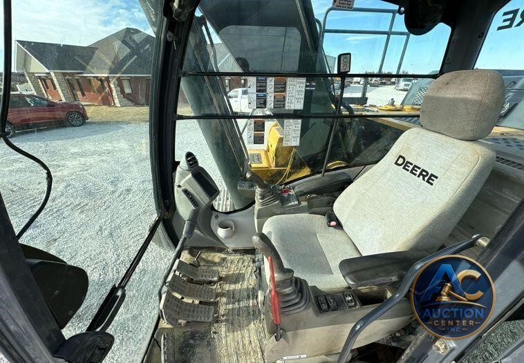 2015 John Deere 250G LC excavator