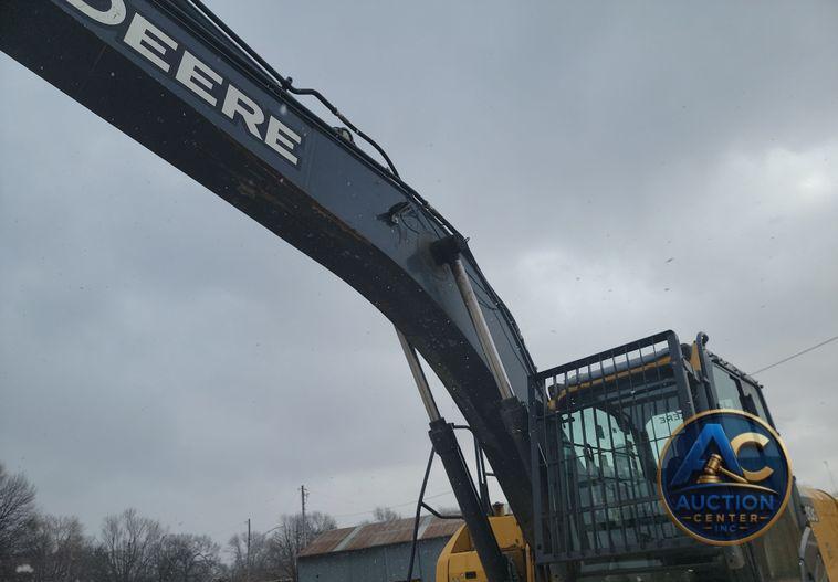 2018 John Deere 210G LC excavator