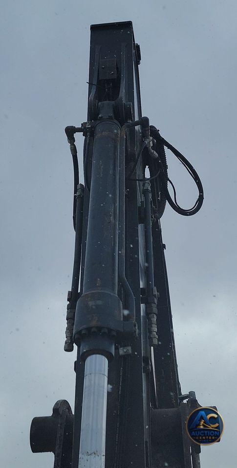 2018 John Deere 210G LC excavator