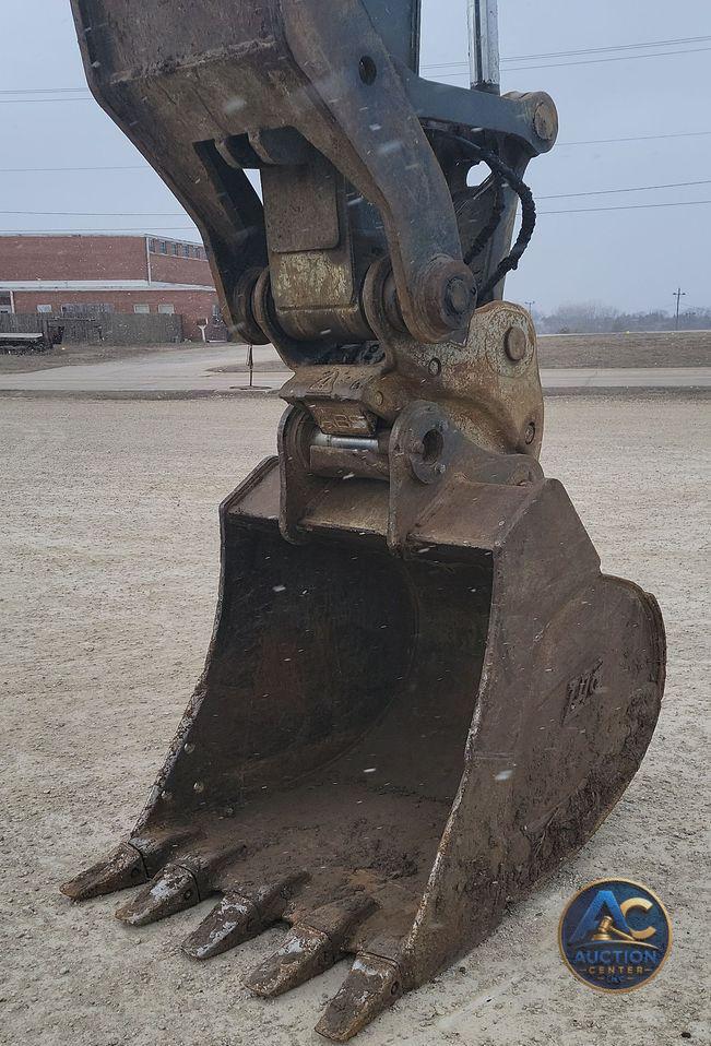2018 John Deere 210G LC excavator