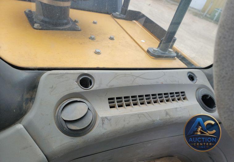 2018 John Deere 210G LC excavator
