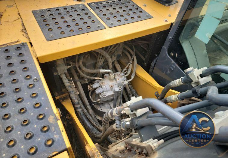2018 John Deere 210G LC excavator