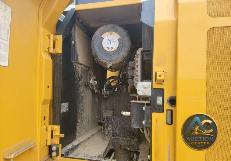 2018 John Deere 210G LC excavator