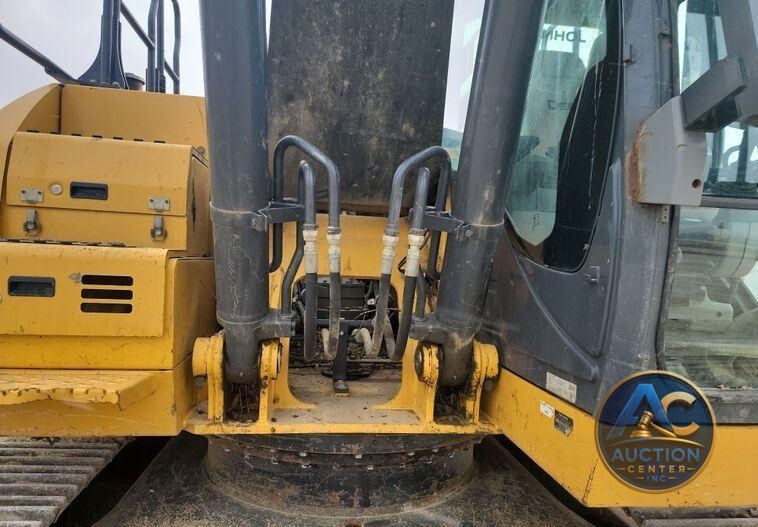 2018 John Deere 210G LC excavator