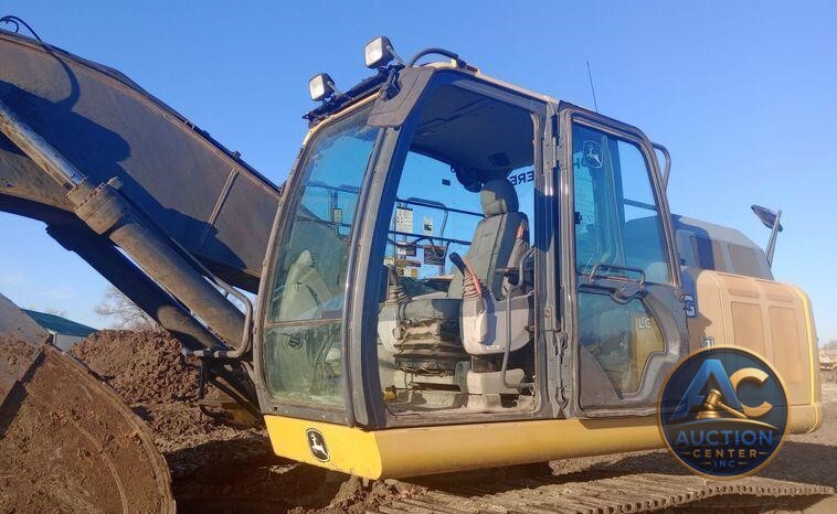 2016 John Deere 300G excavator