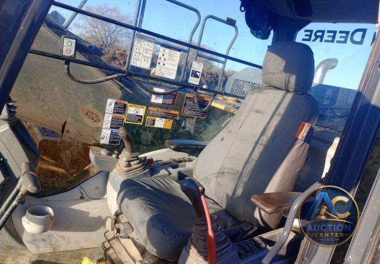 2016 John Deere 300G excavator
