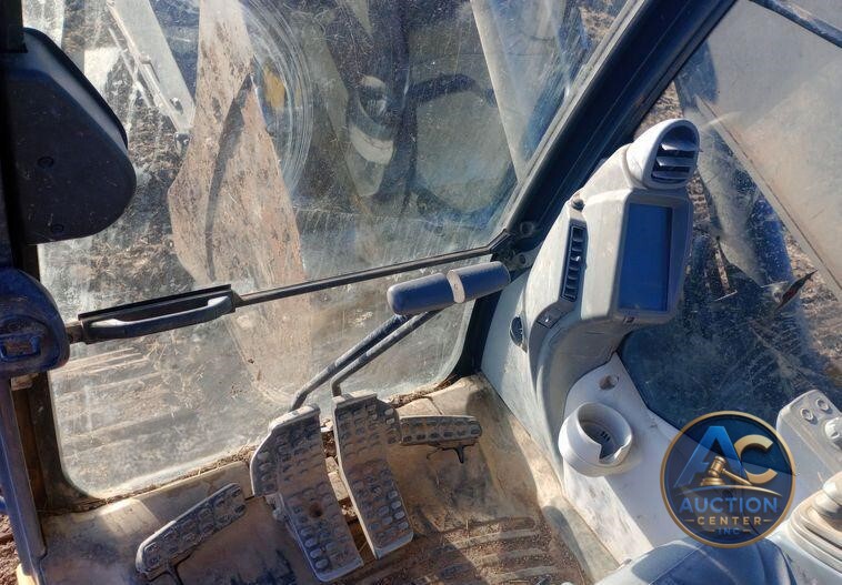 2016 John Deere 300G excavator