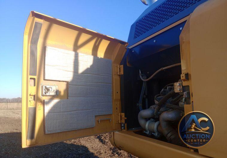 2016 John Deere 300G excavator