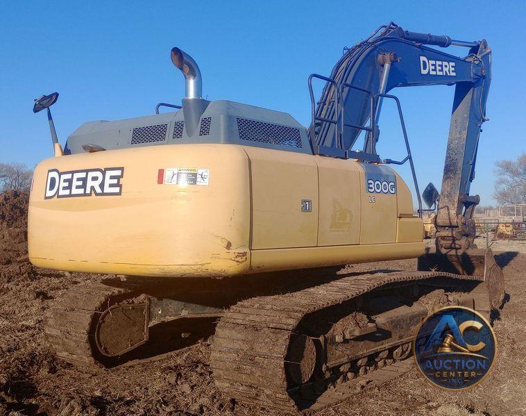 2016 John Deere 300G excavator