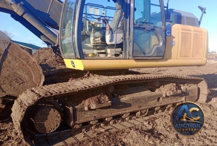 2016 John Deere 300G excavator