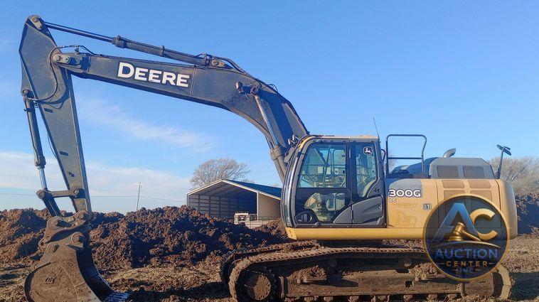 2016 John Deere 300G excavator