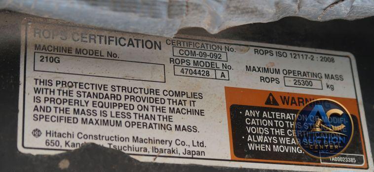2015 John Deere 210G LC  excavator