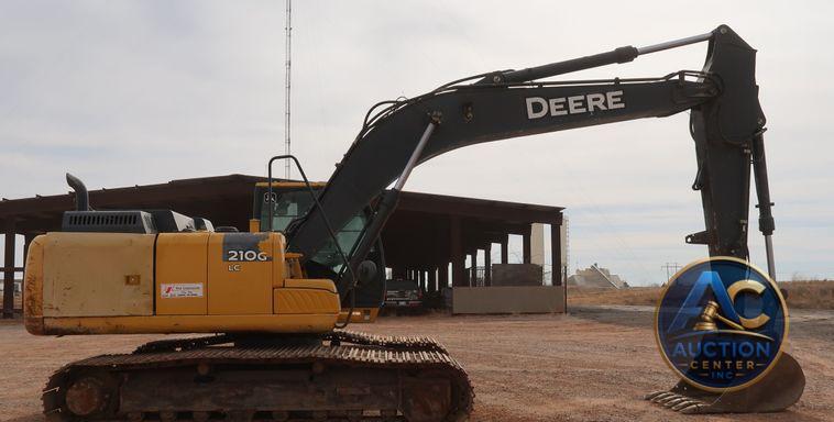 2015 John Deere 210G LC  excavator