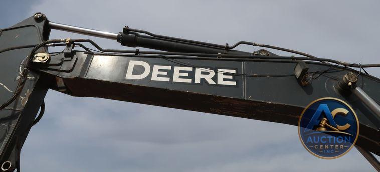 2015 John Deere 210G LC  excavator