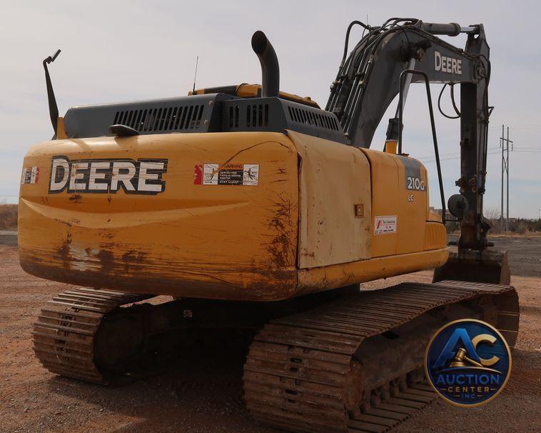 2015 John Deere 210G LC  excavator