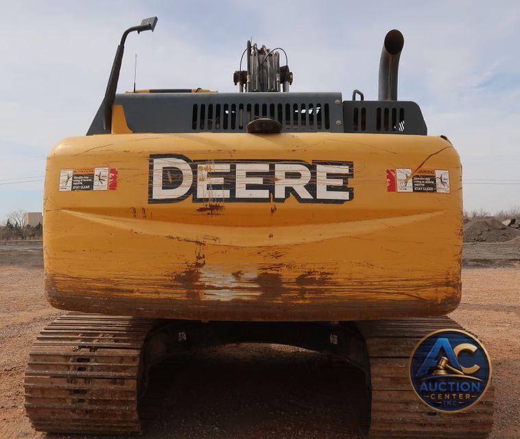 2015 John Deere 210G LC  excavator
