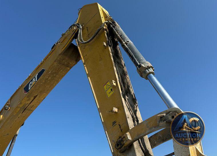 2017 Caterpillar  349FL excavator