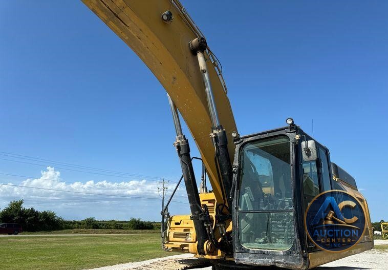2017 Caterpillar  349FL excavator